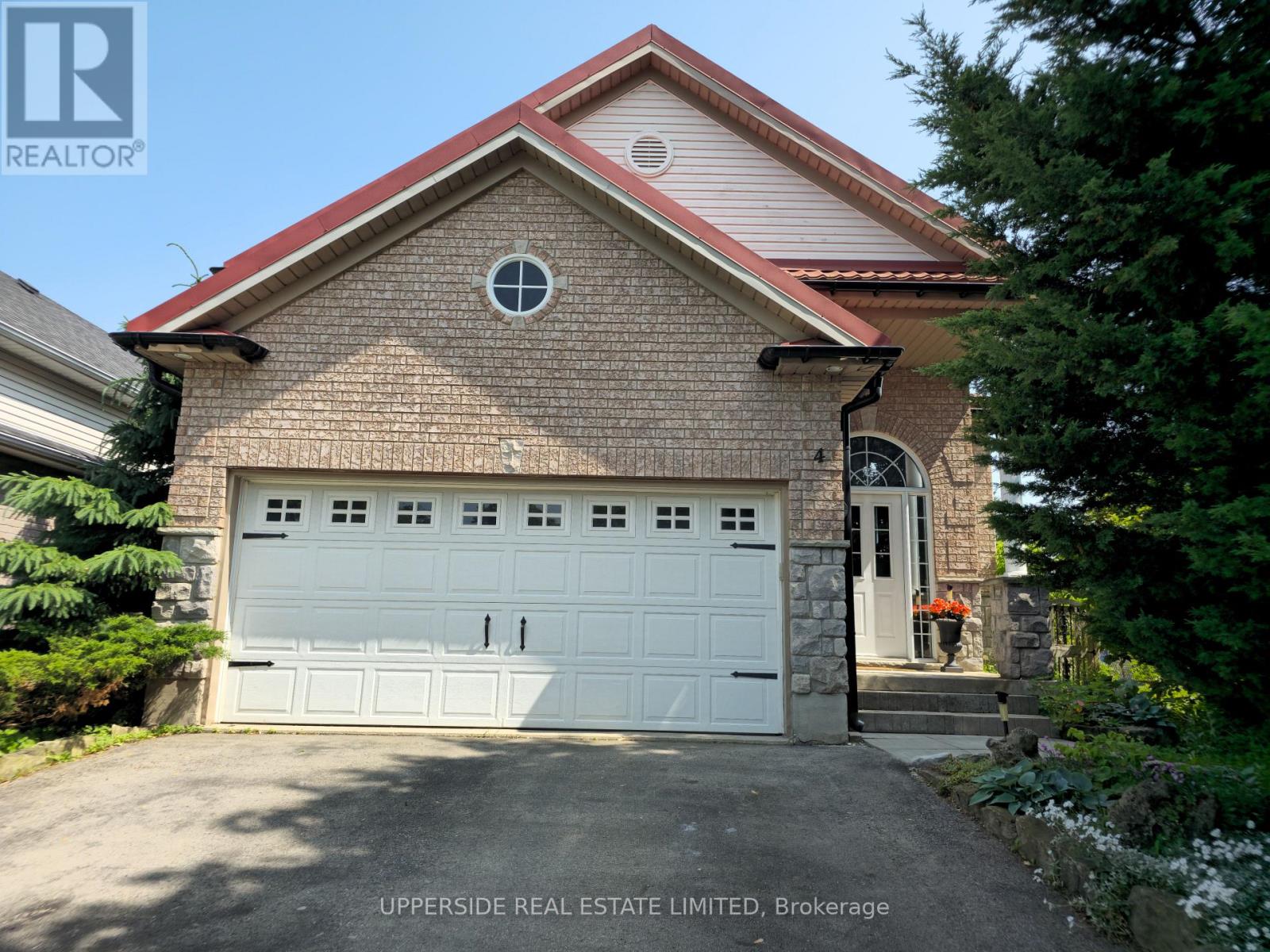 4 Kingsley Rd Property Photo 1