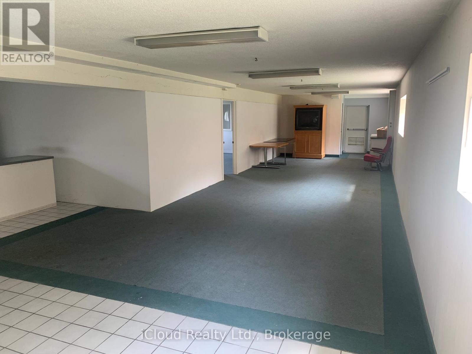 1649 Crediton Parkway Property Photo 6