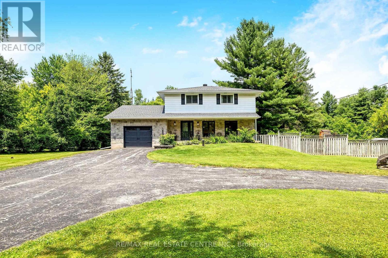 3083 Limestone Road Property Photo 1