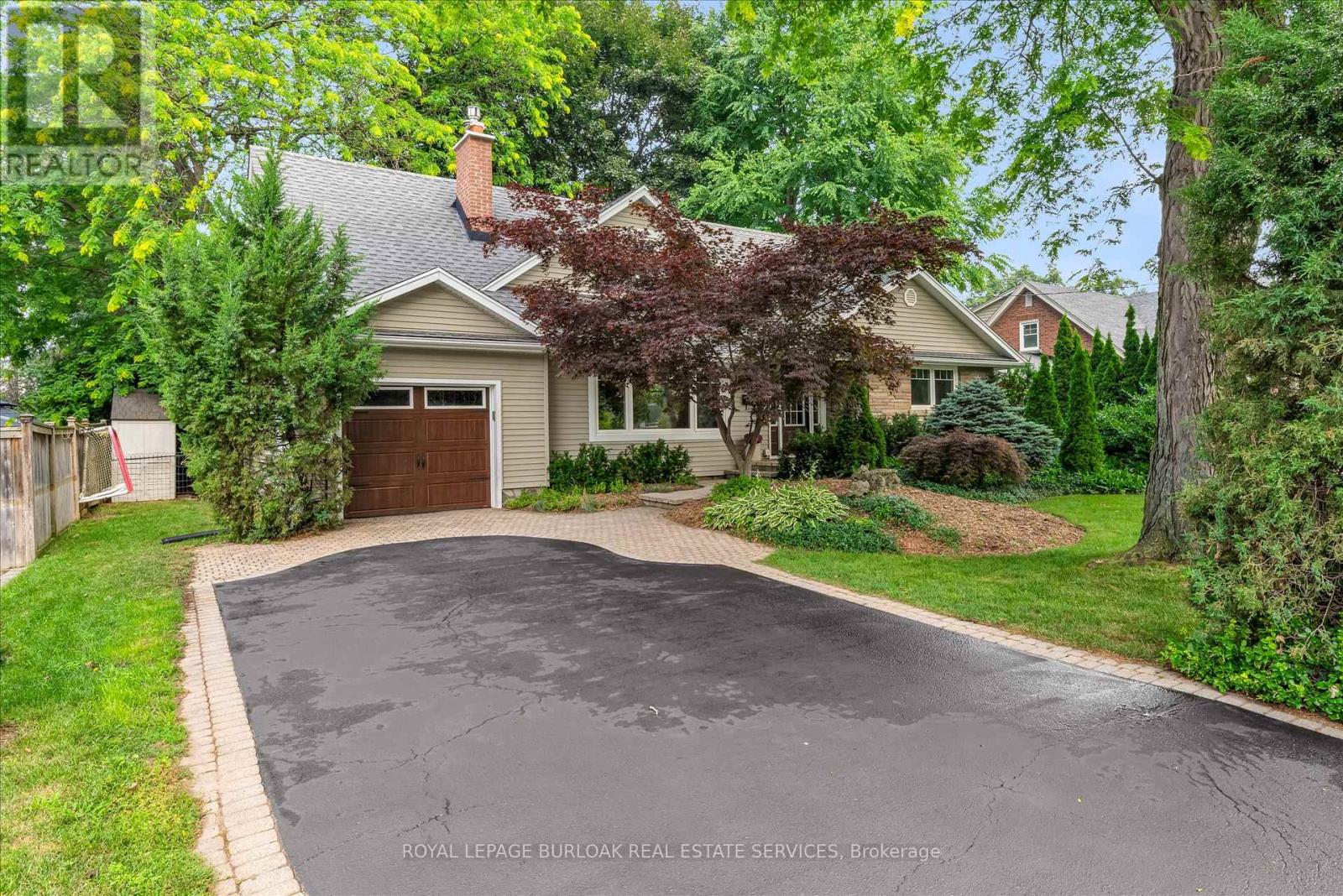 2189 Deyncourt Drive Property Photo 1