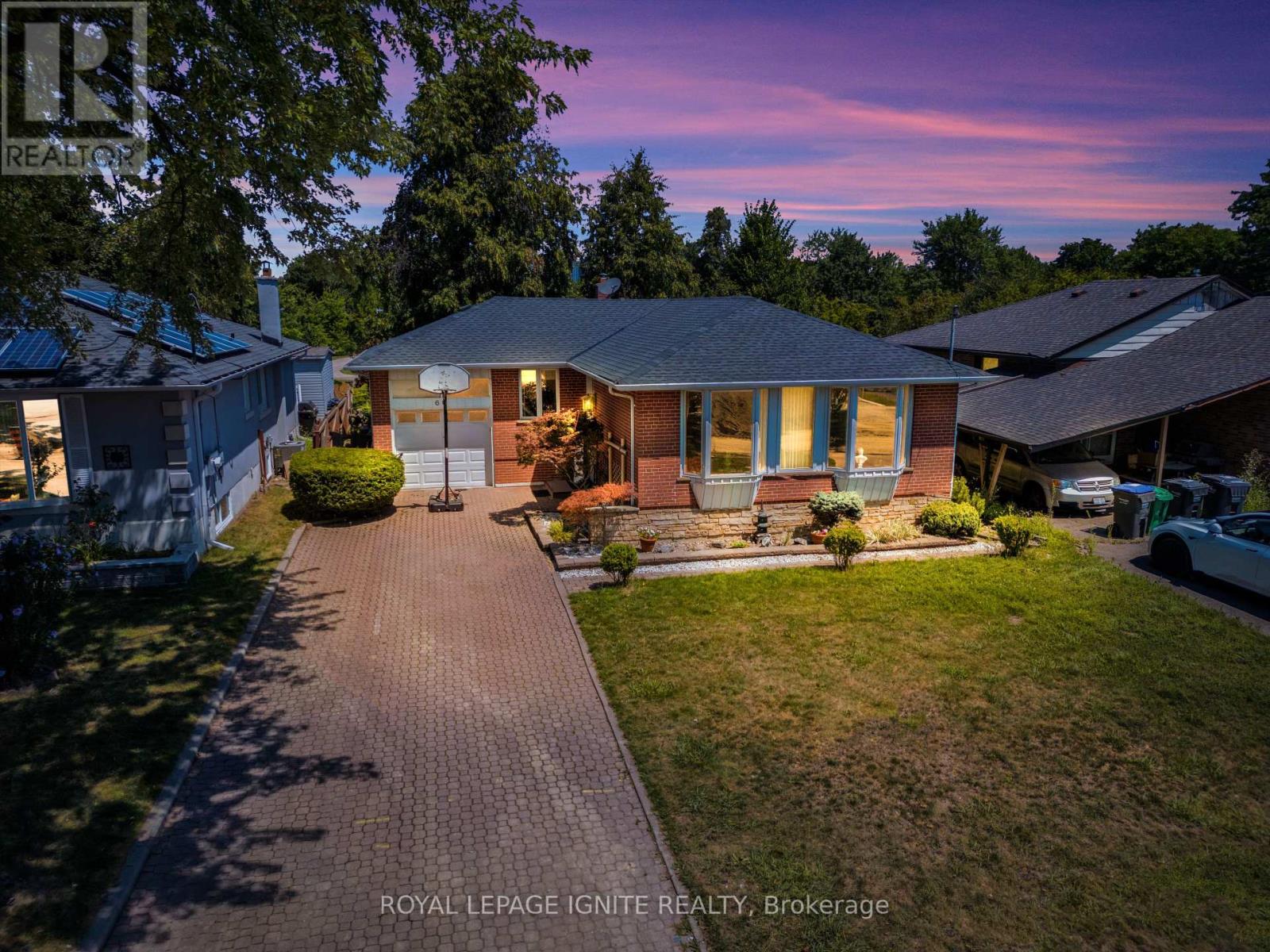 60 Kimbark Drive Property Photo 1