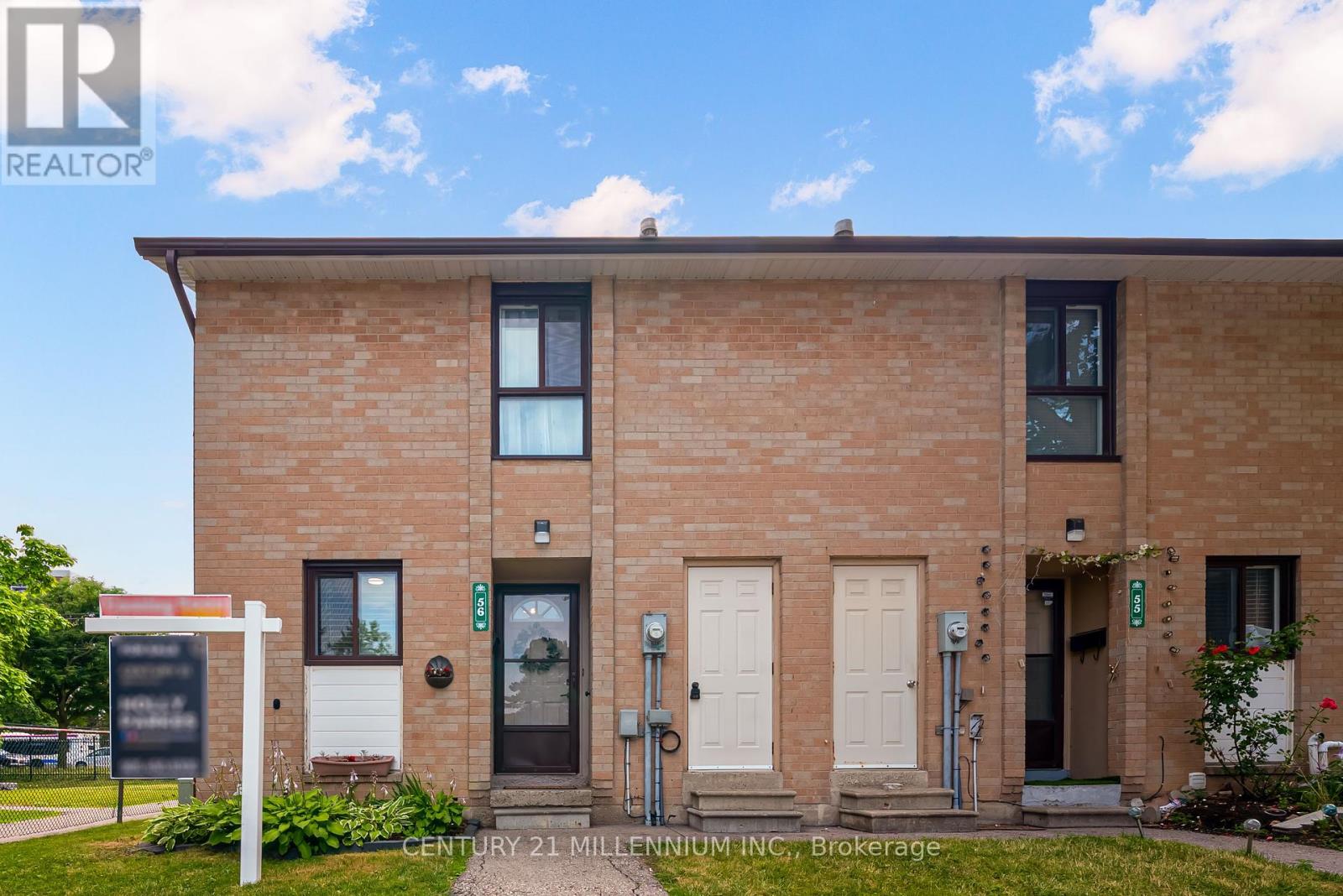 85 - 56 Fleetwood Crescent Property Photo 1