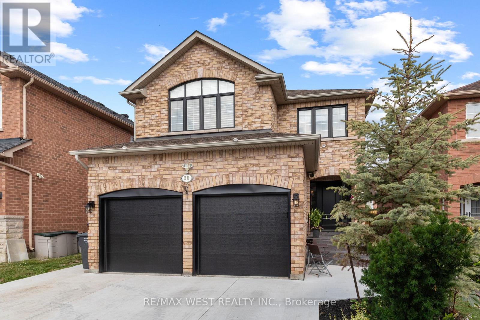 30 Cross Country Boulevard Property Photo 1
