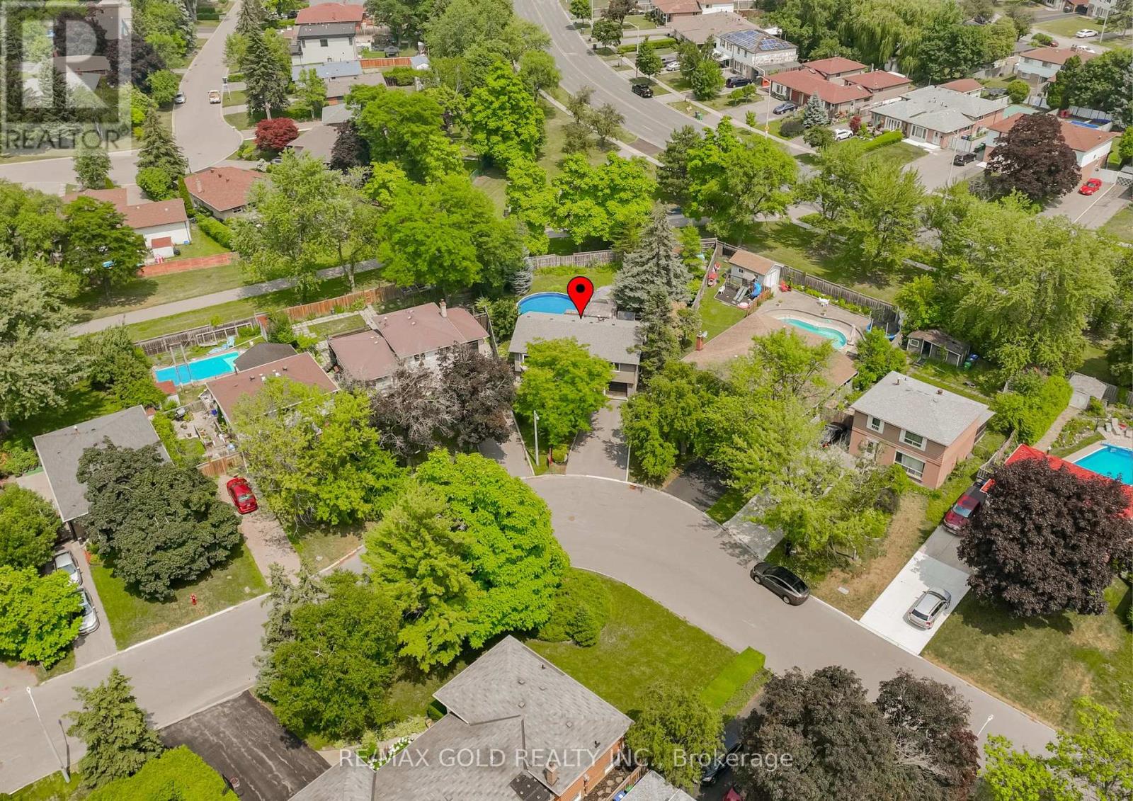 23 Edgebrook Crescent Property Photo 1