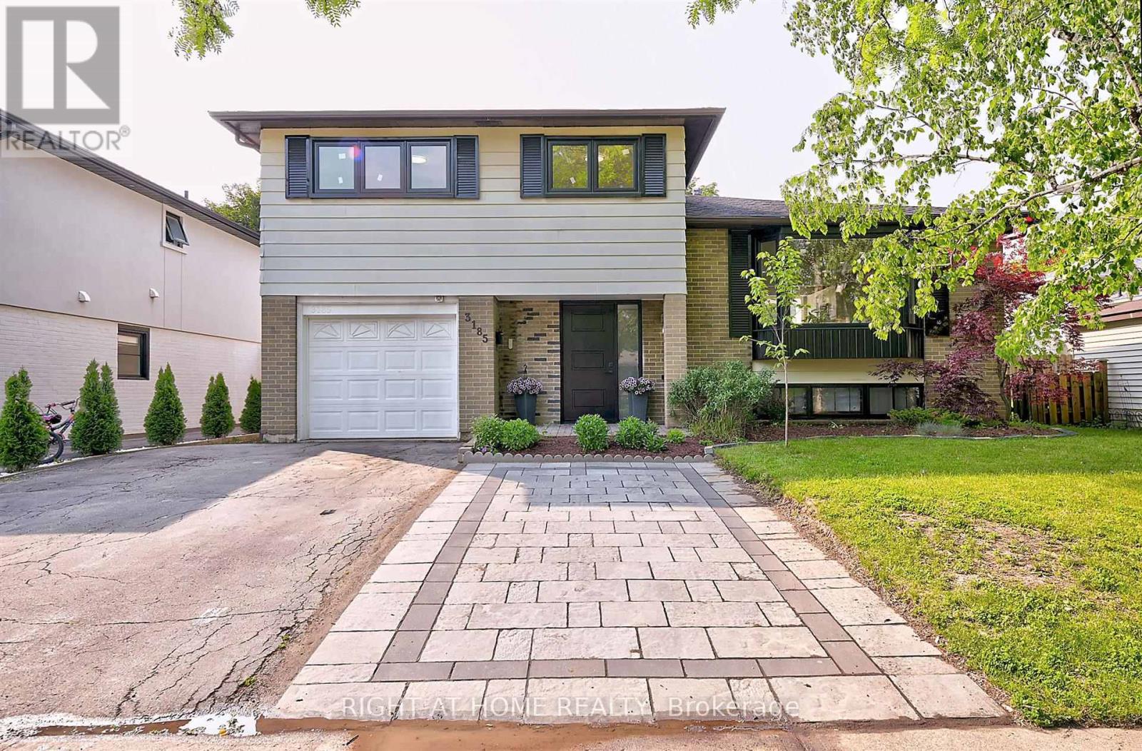 3185 Heathfield Drive Property Photo 1