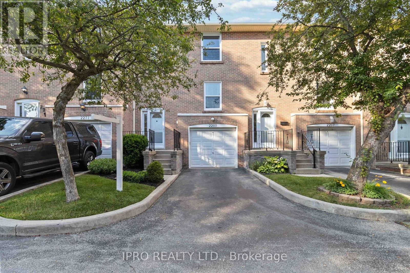 2269 Mountain Grove Avenue Property Photo 1