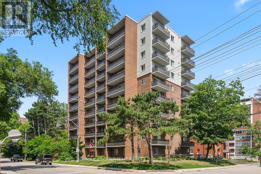 805 - 15 ELIZABETH STREET Property Photo 1