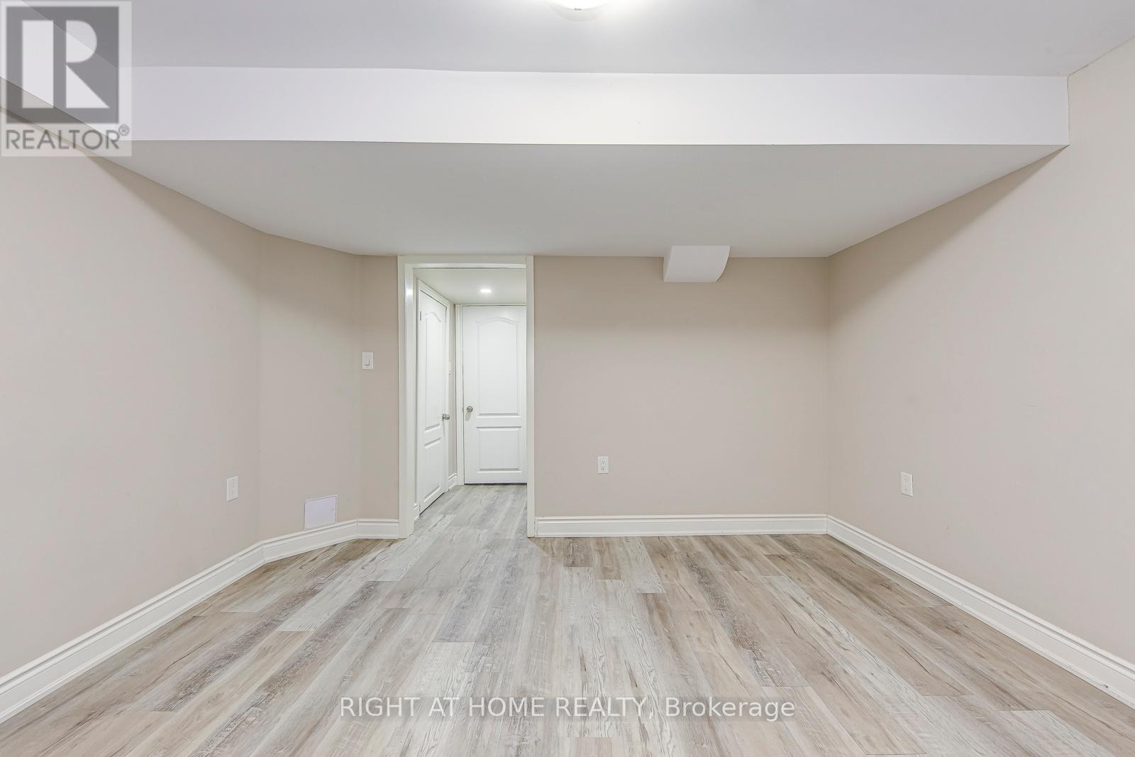 Bsmt - 99 Masters Green Crescent Property Photo 4