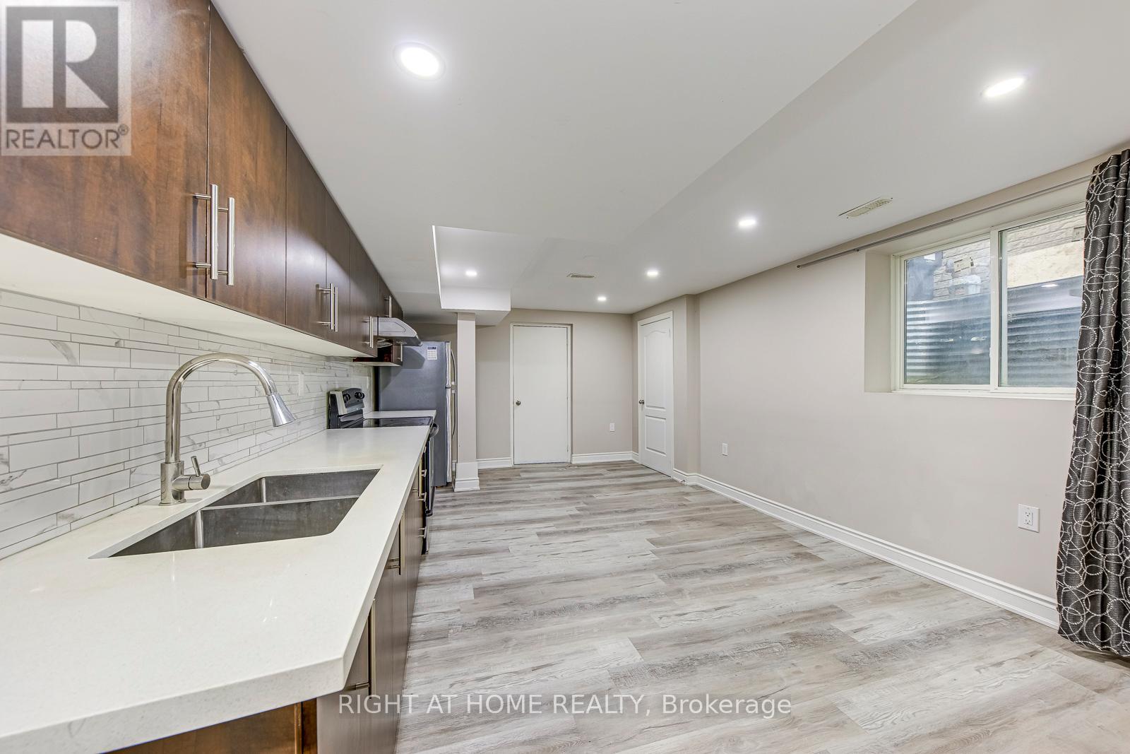 Bsmt - 99 Masters Green Crescent Property Photo 9