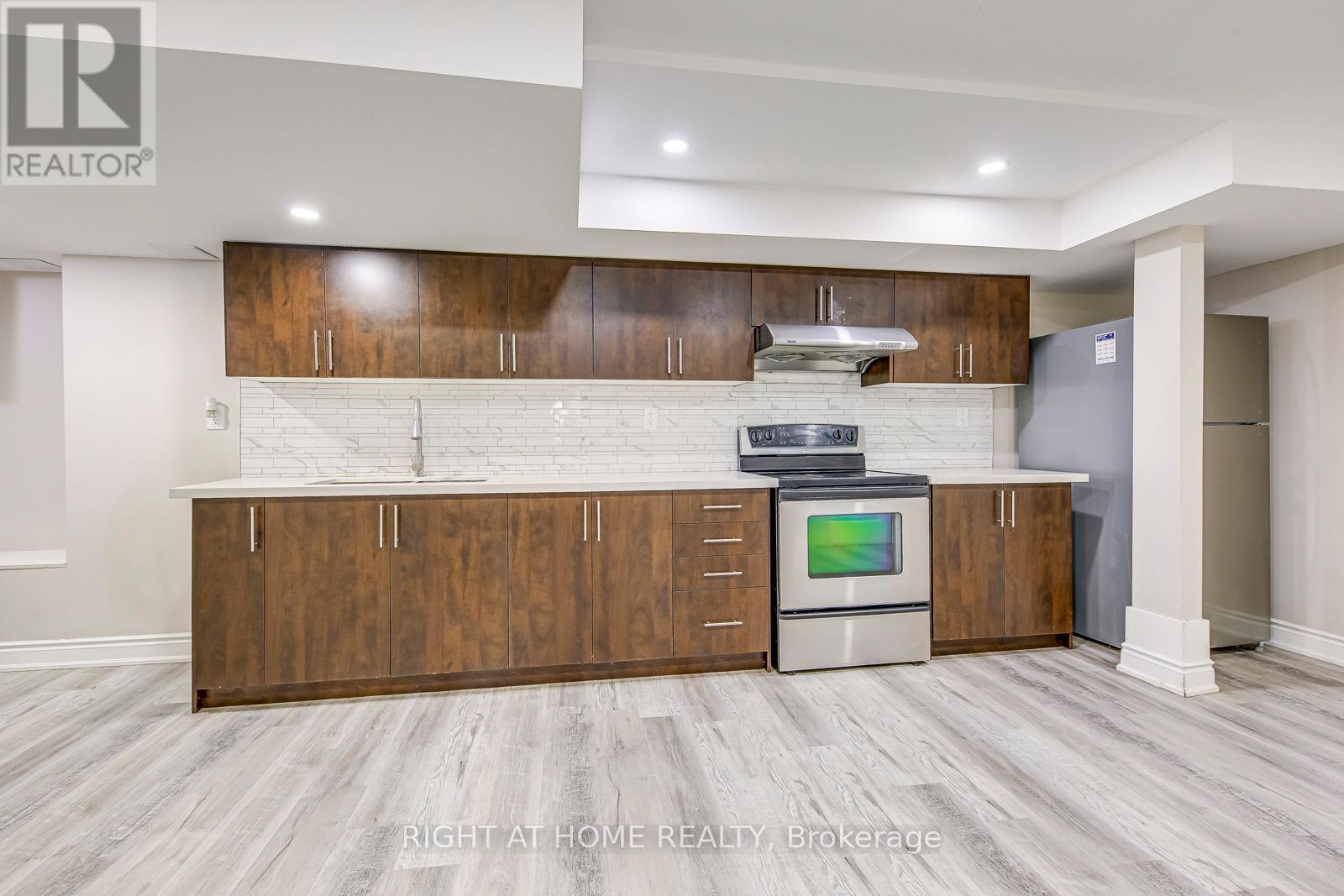 Bsmt - 99 Masters Green Crescent Property Photo 12