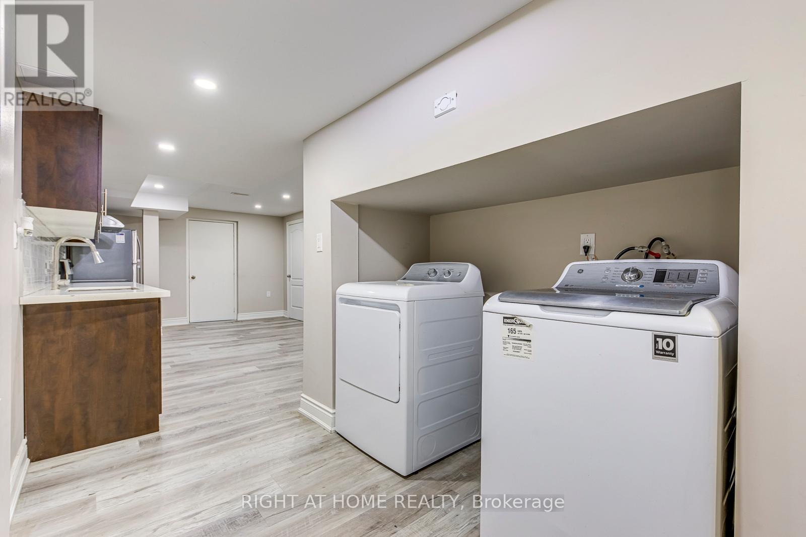 Bsmt - 99 Masters Green Crescent Property Photo 17