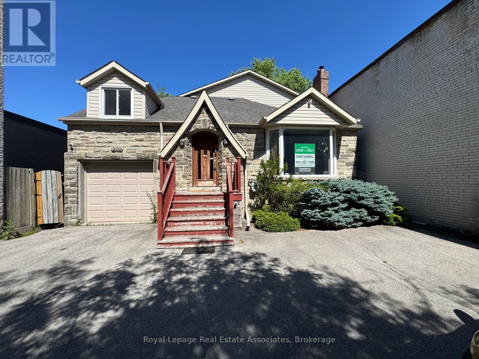270 LAKESHORE ROAD E Property Photo 1
