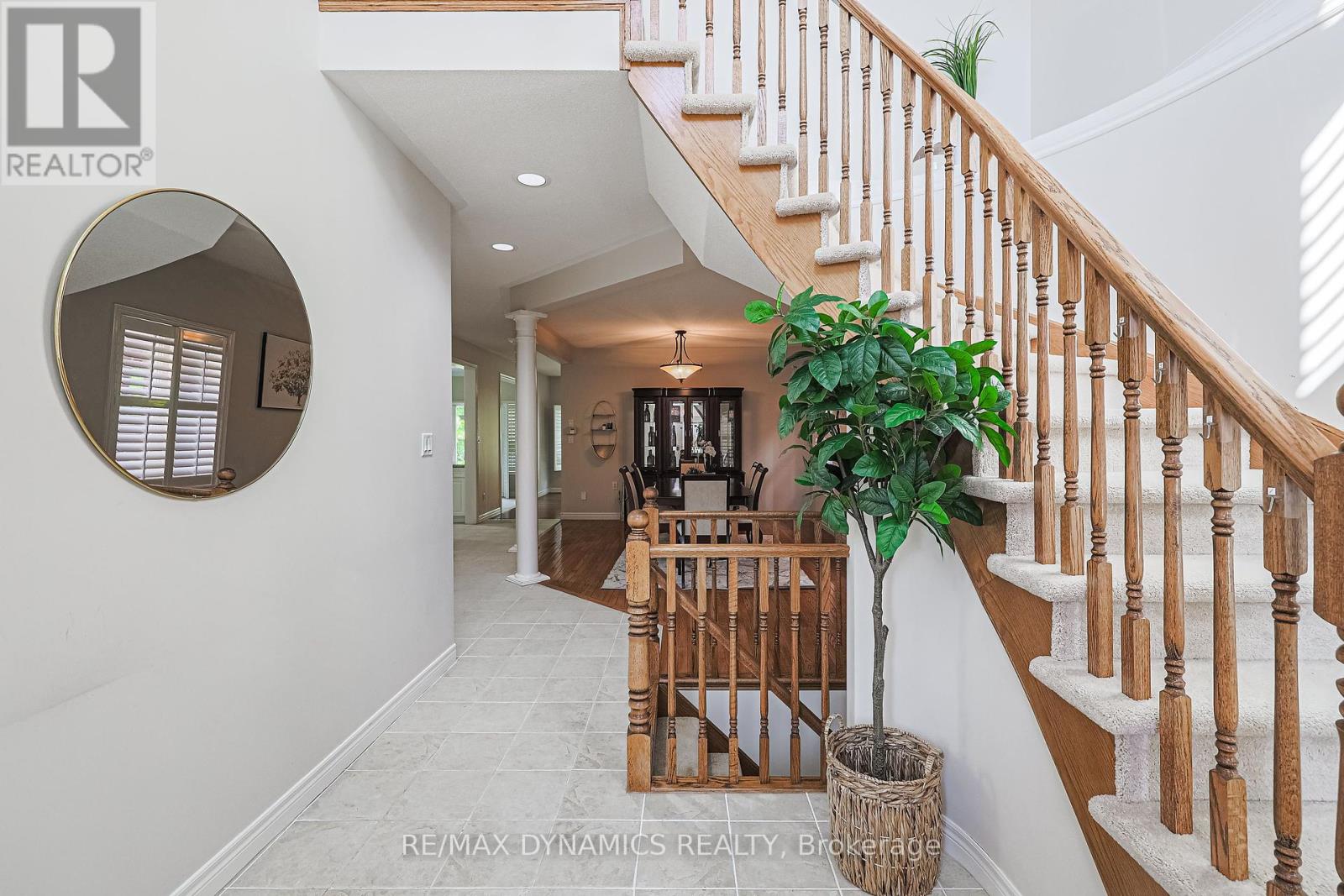 2381 Grand Oak Trail Property Photo 3