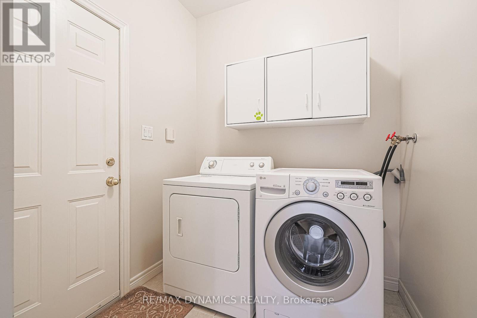 2381 Grand Oak Trail Property Photo 6