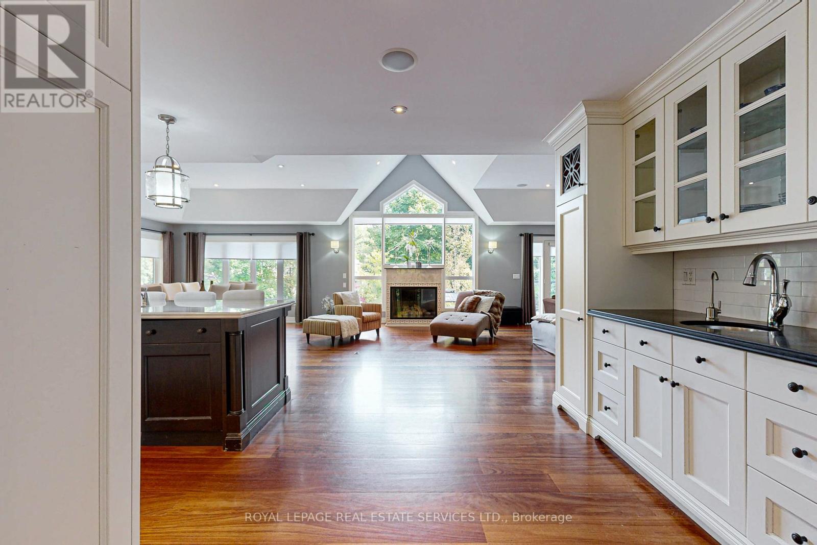 159 Viewbank Crescent Property Photo 7