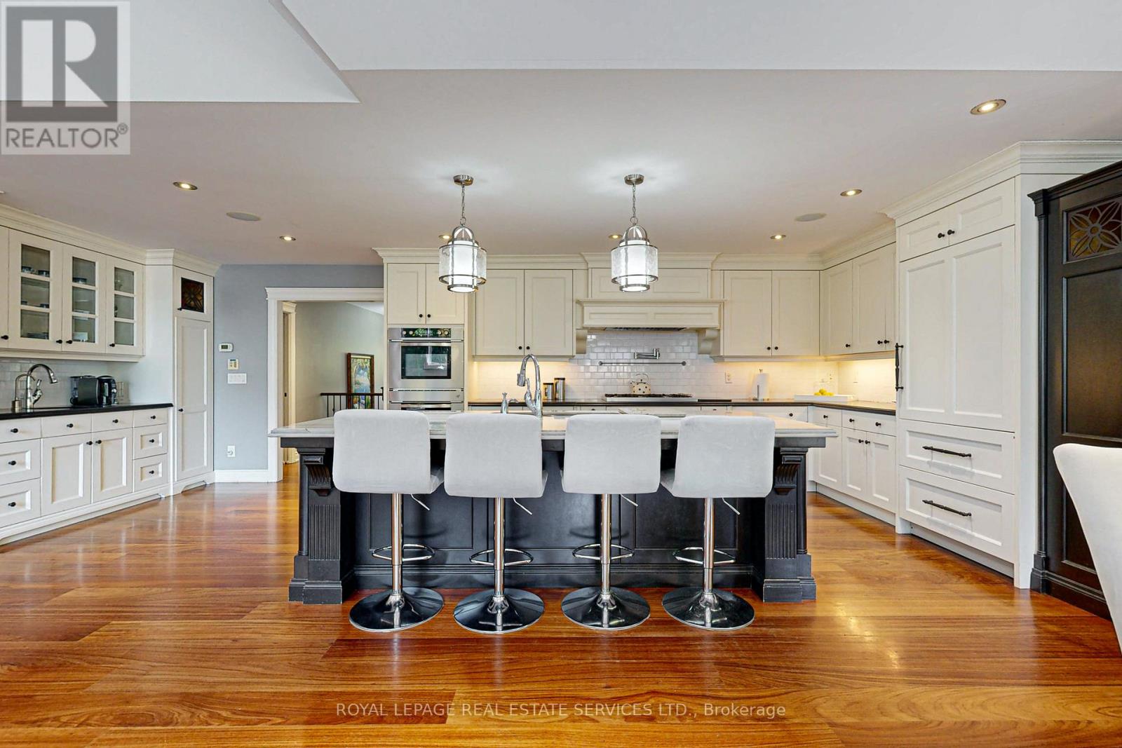 159 Viewbank Crescent Property Photo 13