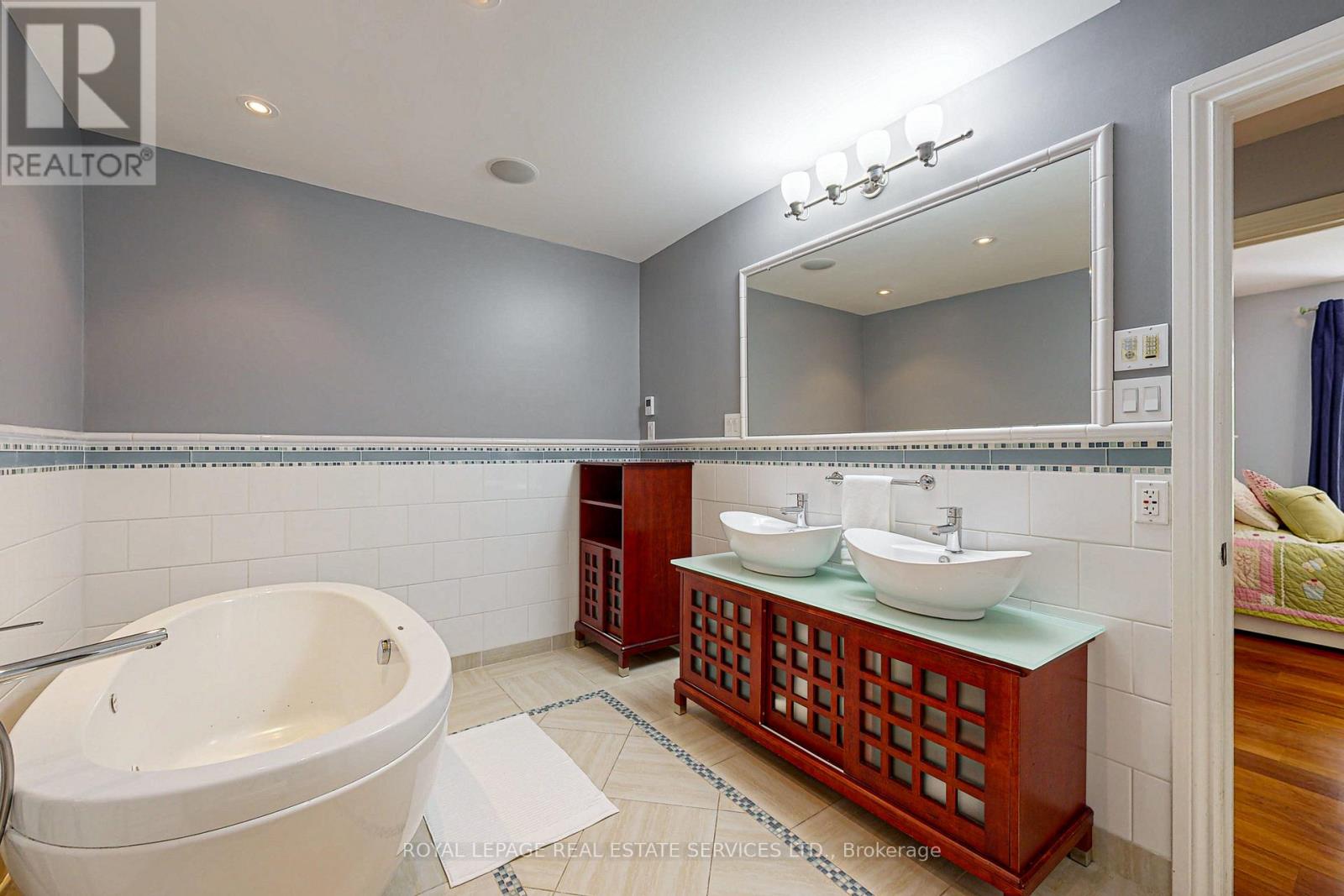 159 Viewbank Crescent Property Photo 27