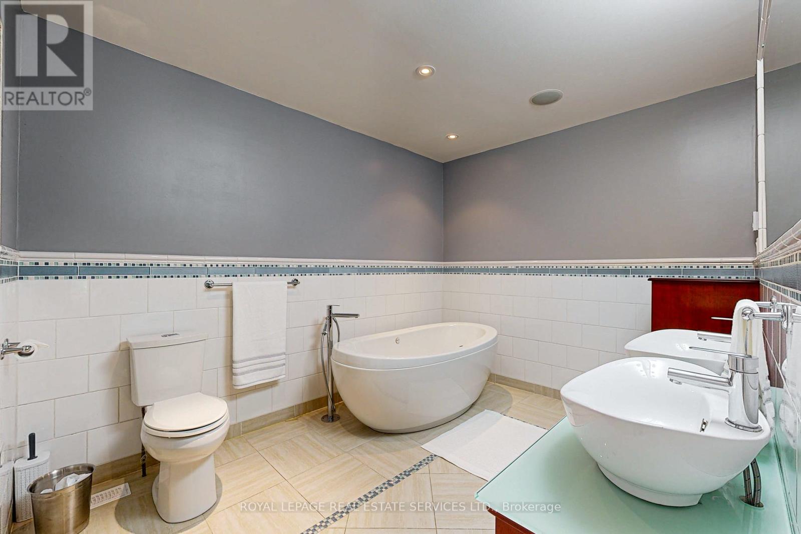 159 Viewbank Crescent Property Photo 28