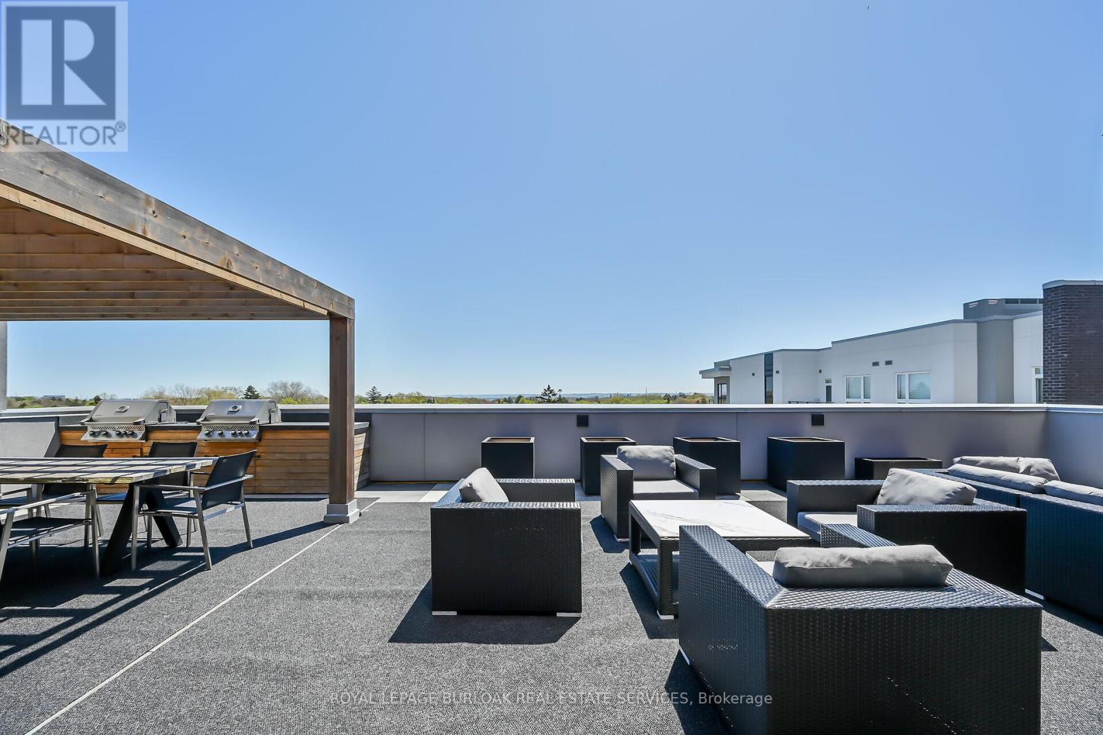 312 - 320 Plains Road E Property Photo 15