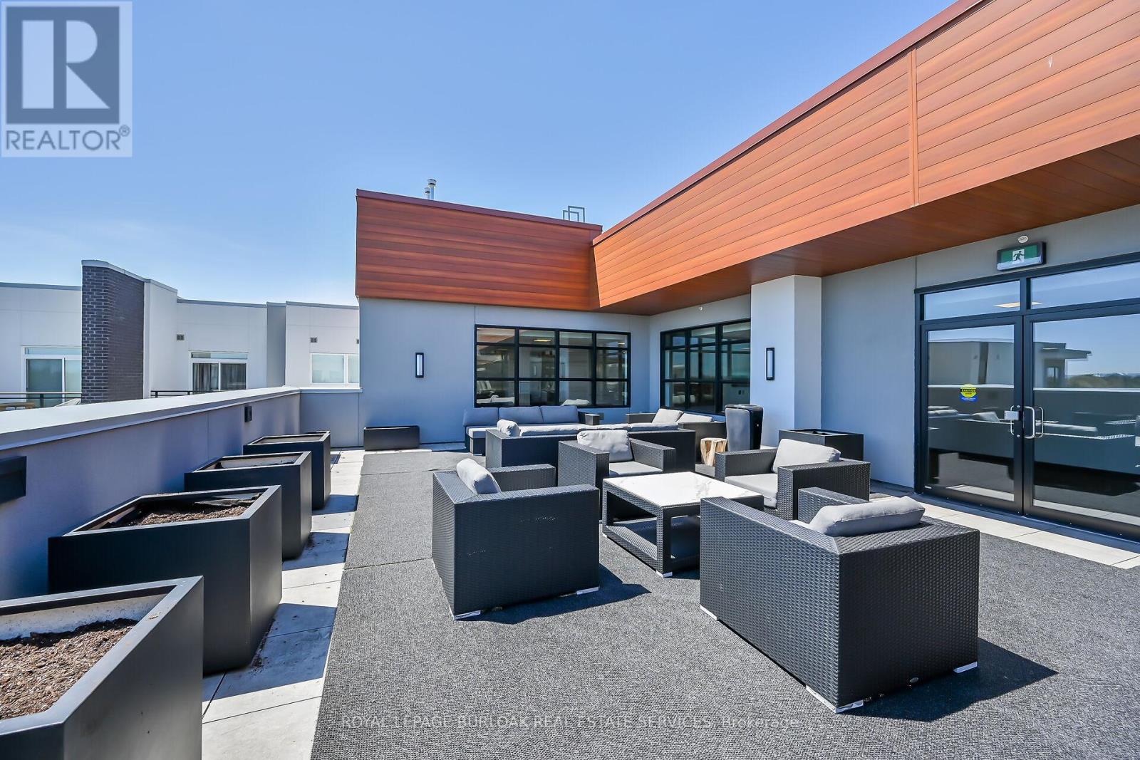 312 - 320 Plains Road E Property Photo 16