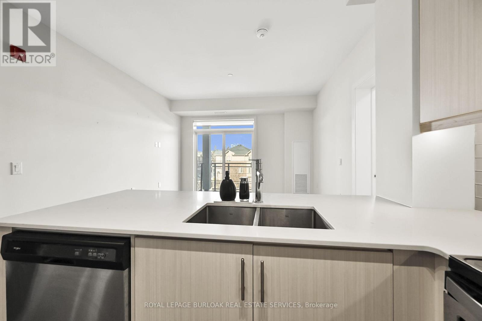 312 - 320 Plains Road E Property Photo 36