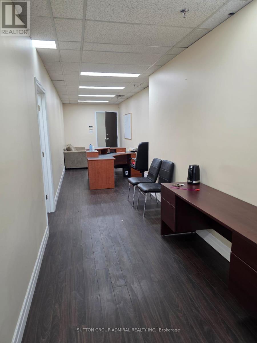 201 - 1001 Finch Avenue W Property Photo 10