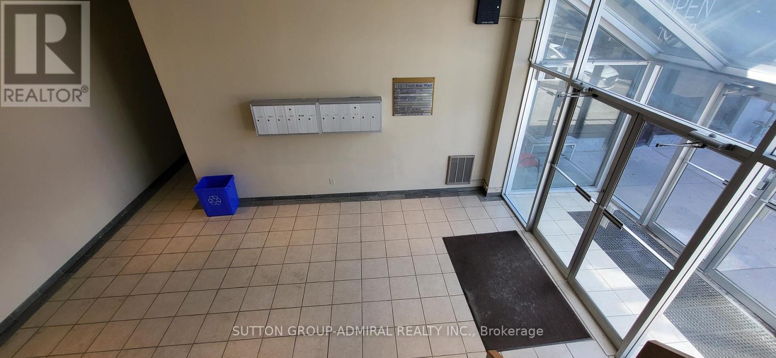 201 - 1001 Finch Avenue W Property Photo 19