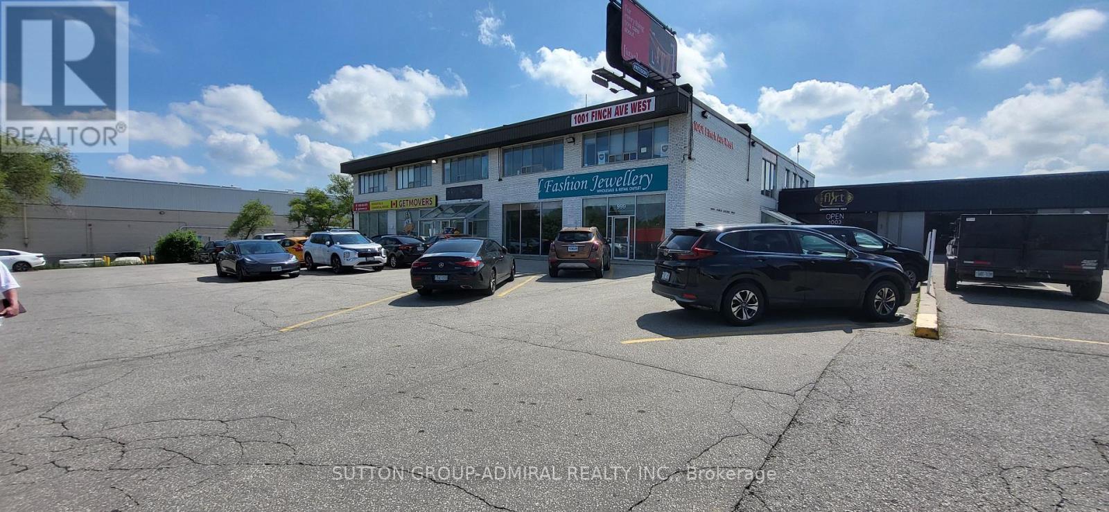 201 - 1001 Finch Avenue W Property Photo 28