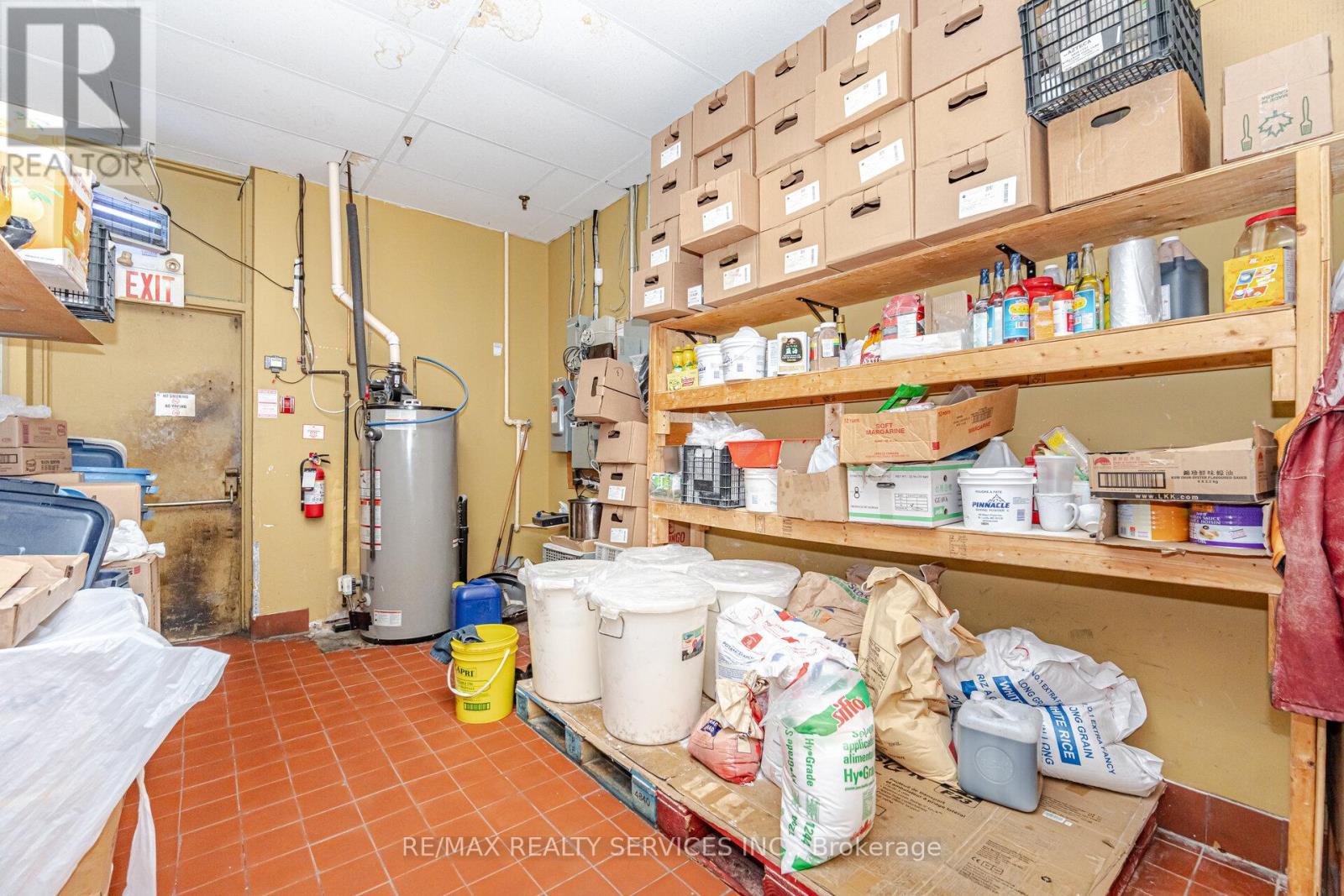 8a - 180 Sandalwood Parkway E Property Photo 19