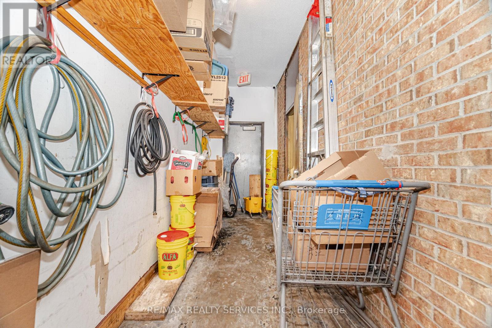 8a - 180 Sandalwood Parkway E Property Photo 21