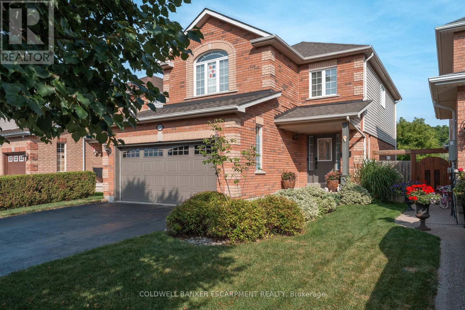 179 Acton Boulevard Property Photo 1
