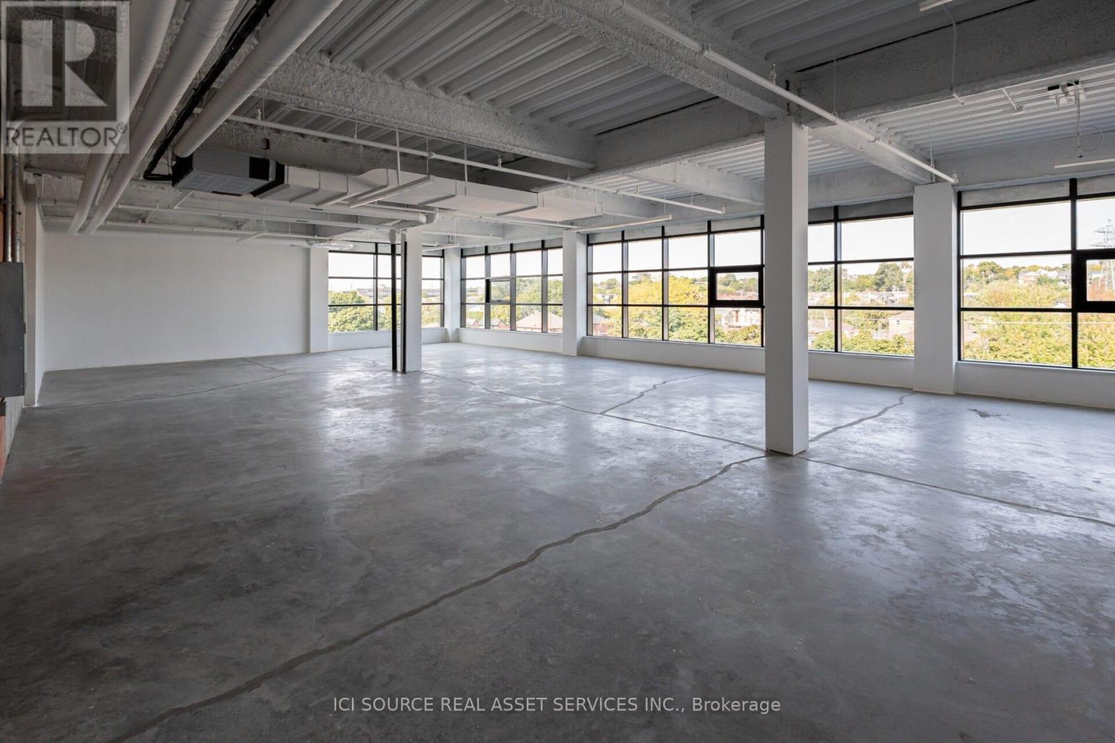 205 - 300 Geary Avenue Property Photo 1