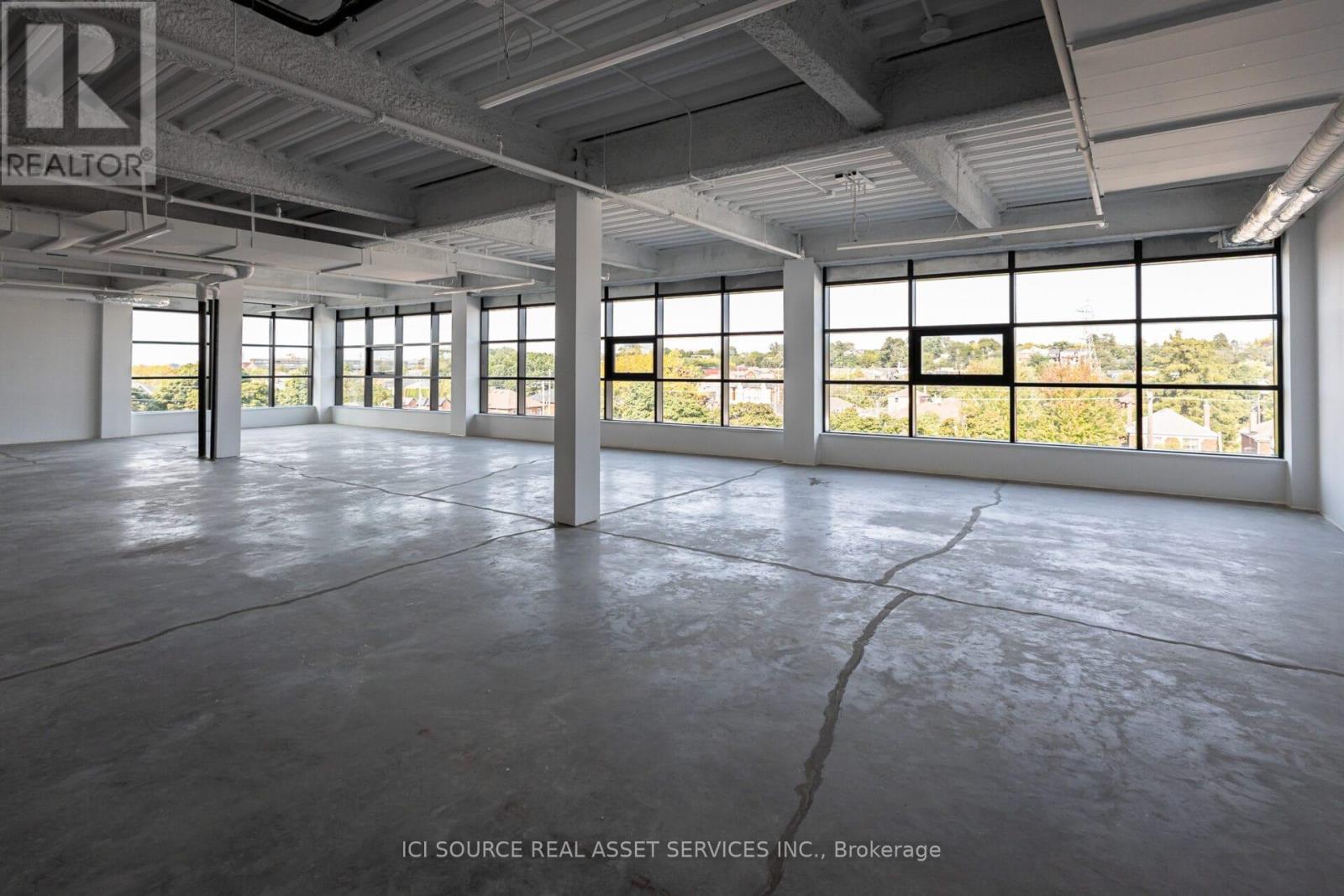 205 - 300 Geary Avenue Property Photo 2