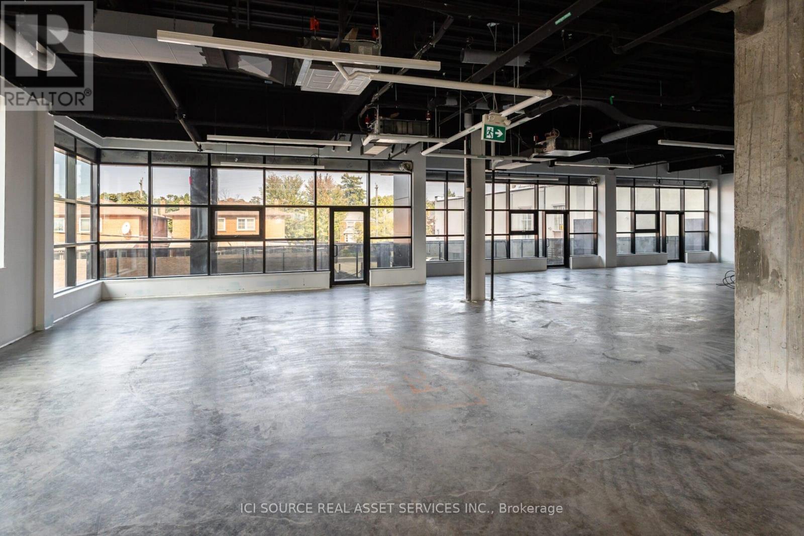 205 - 300 Geary Avenue Property Photo 4