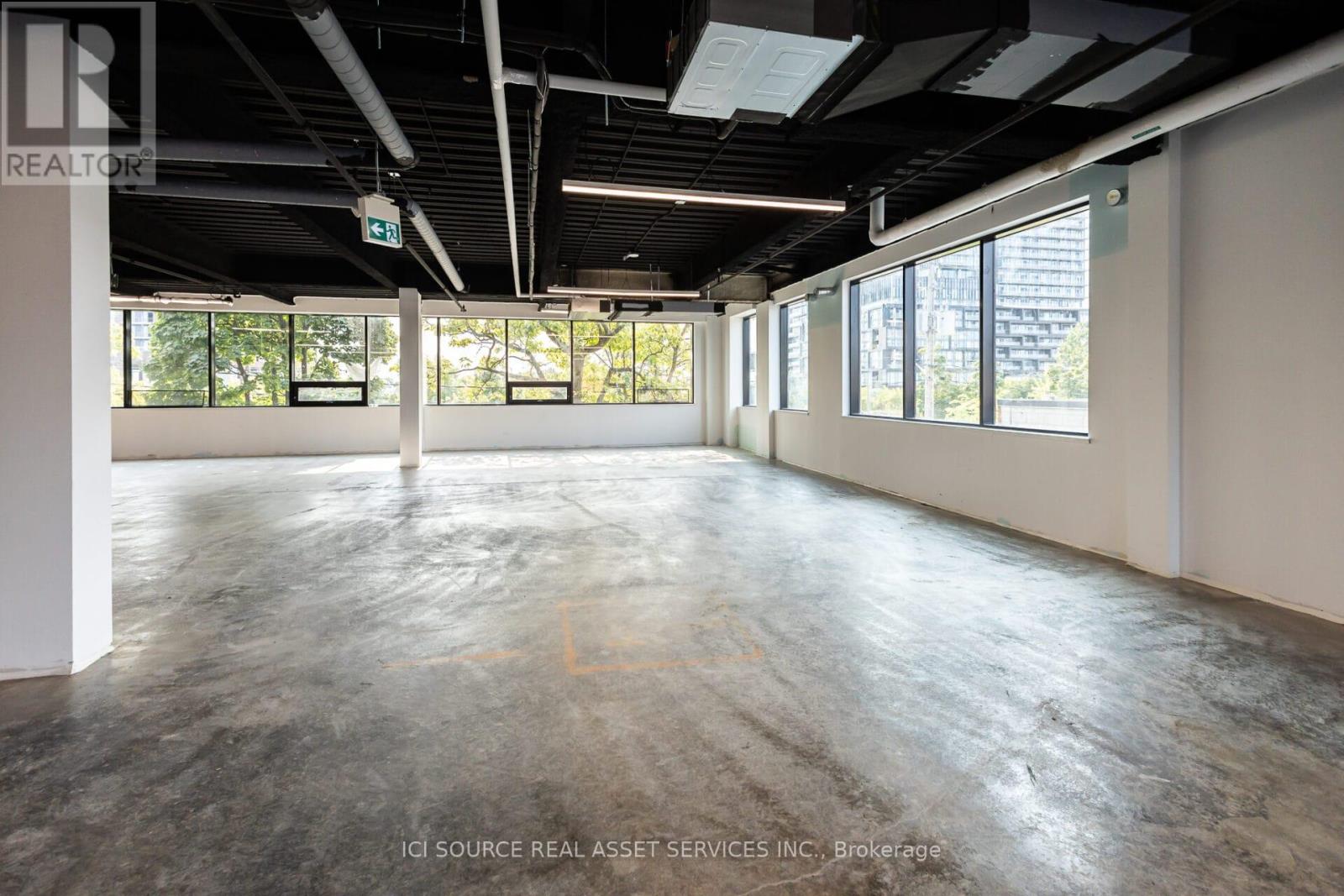 205 - 300 Geary Avenue Property Photo 5