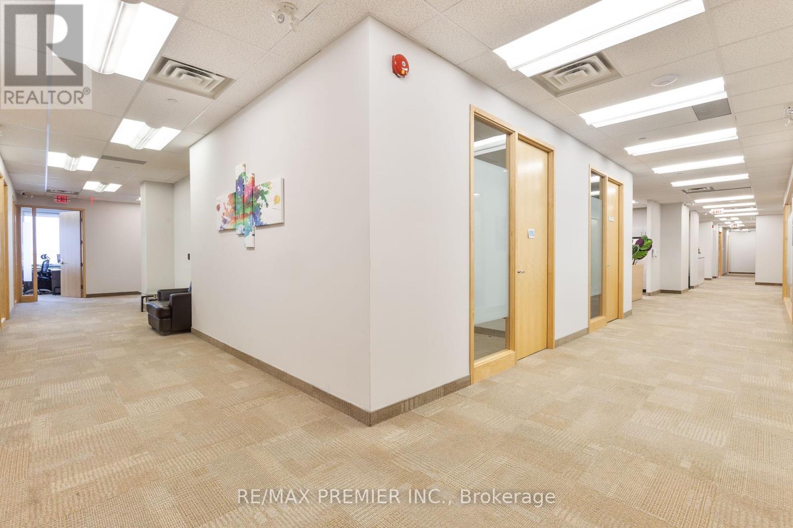 300-s - 231 Oak Park Boulevard Property Photo 6