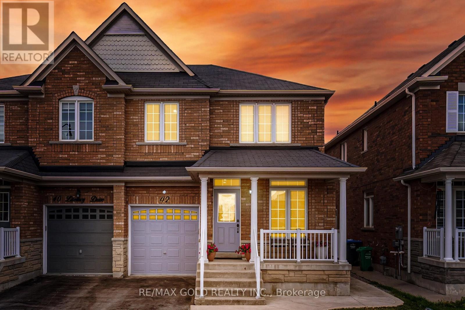 42 Literacy Drive Property Photo 1