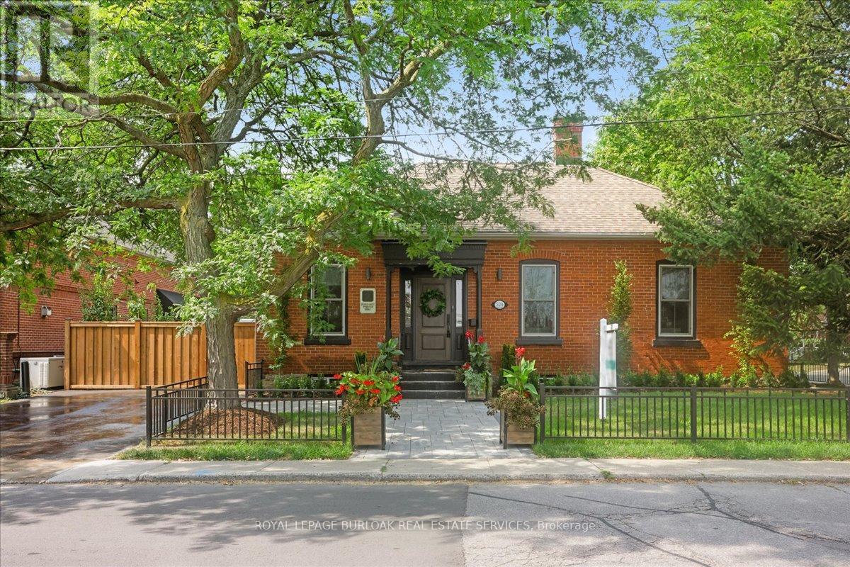 524 Locust Street Property Photo 1