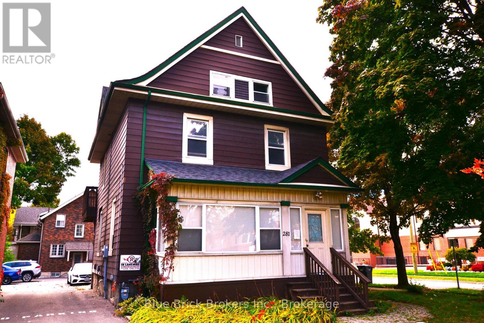 281 Main Street N Property Photo 6
