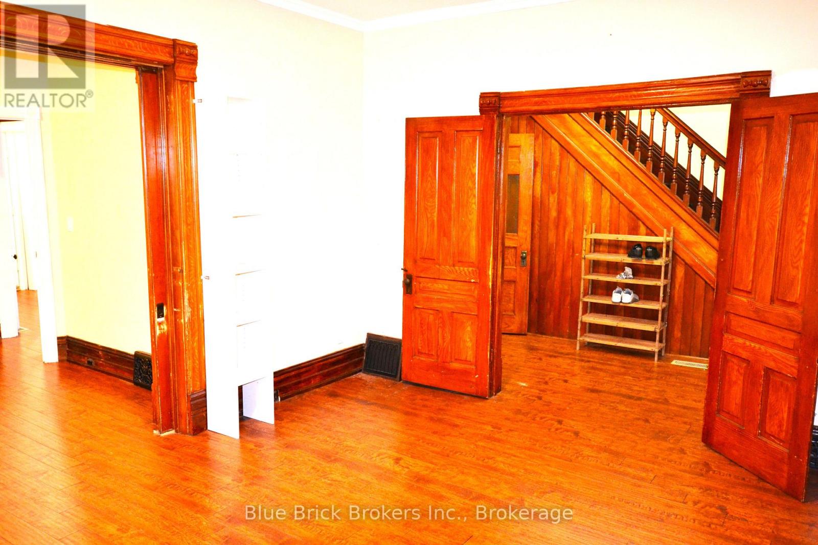 281 Main Street N Property Photo 12