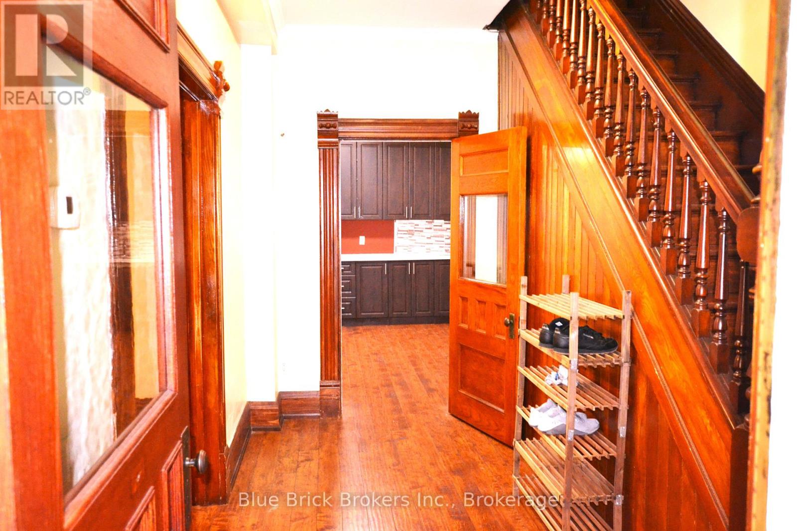 281 Main Street N Property Photo 17