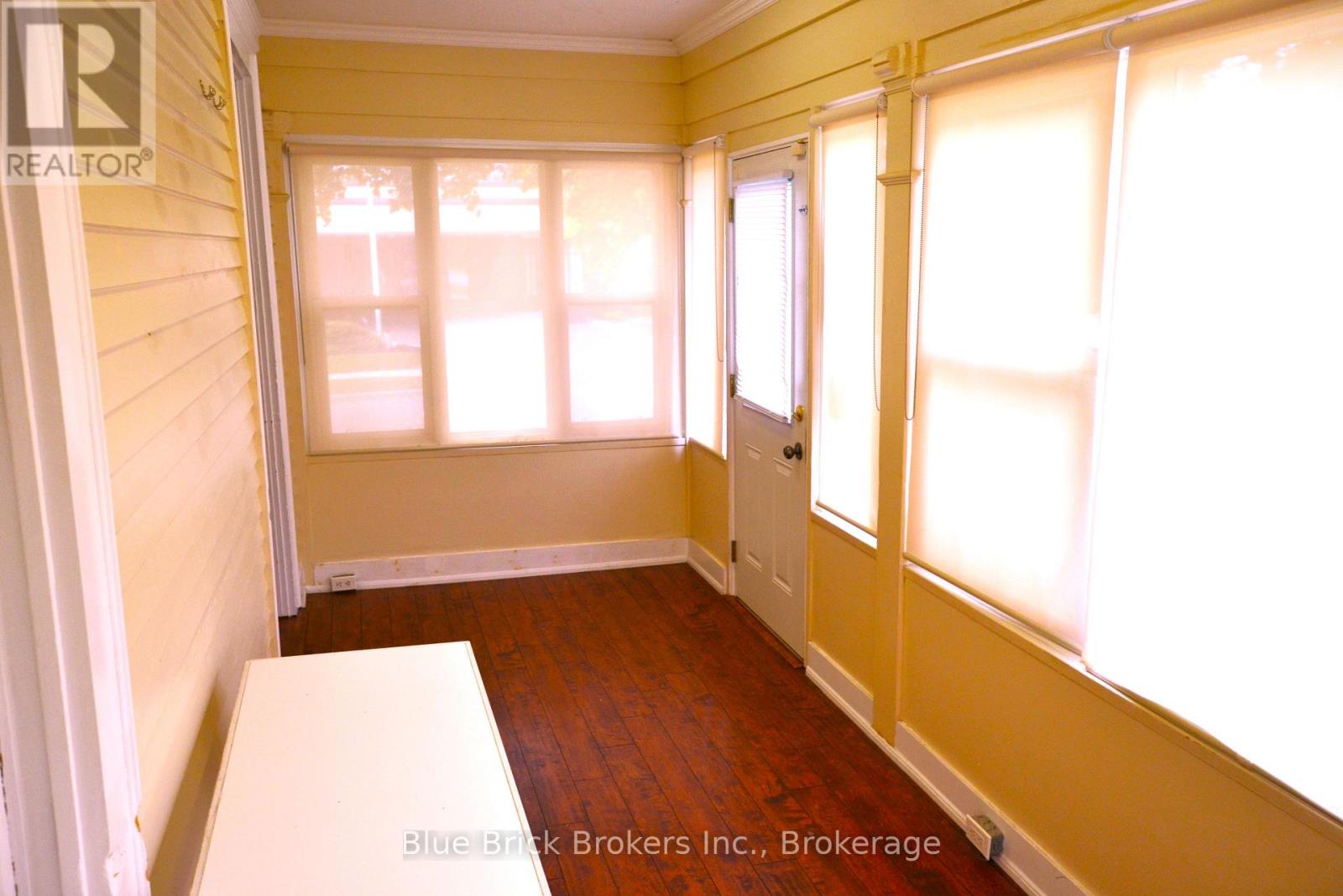 281 Main Street N Property Photo 24