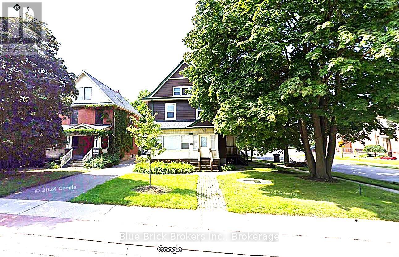281 Main Street N Property Photo 31