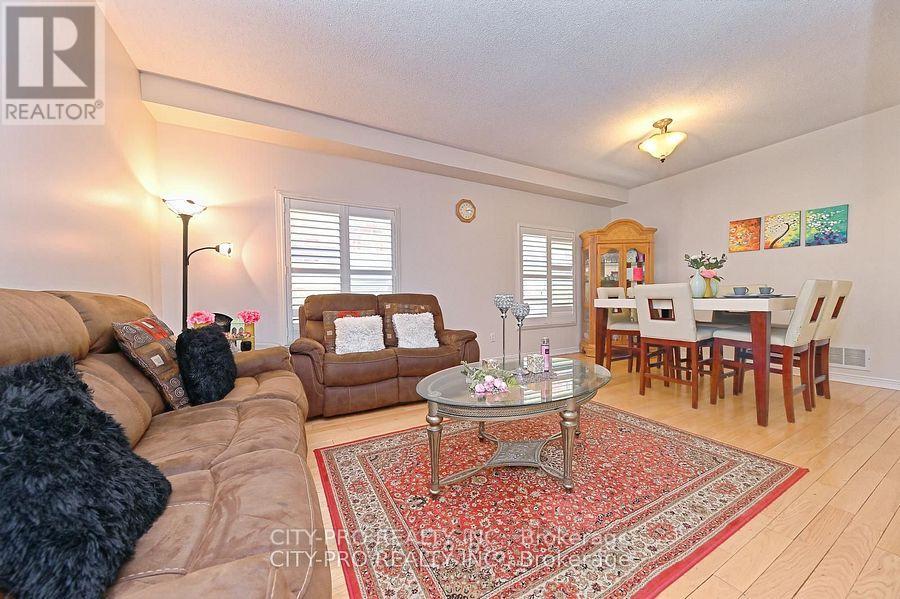 7302 Rosehurst Drive Property Photo 4