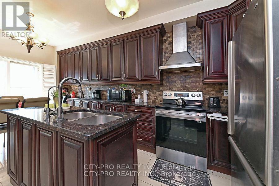 7302 Rosehurst Drive Property Photo 10