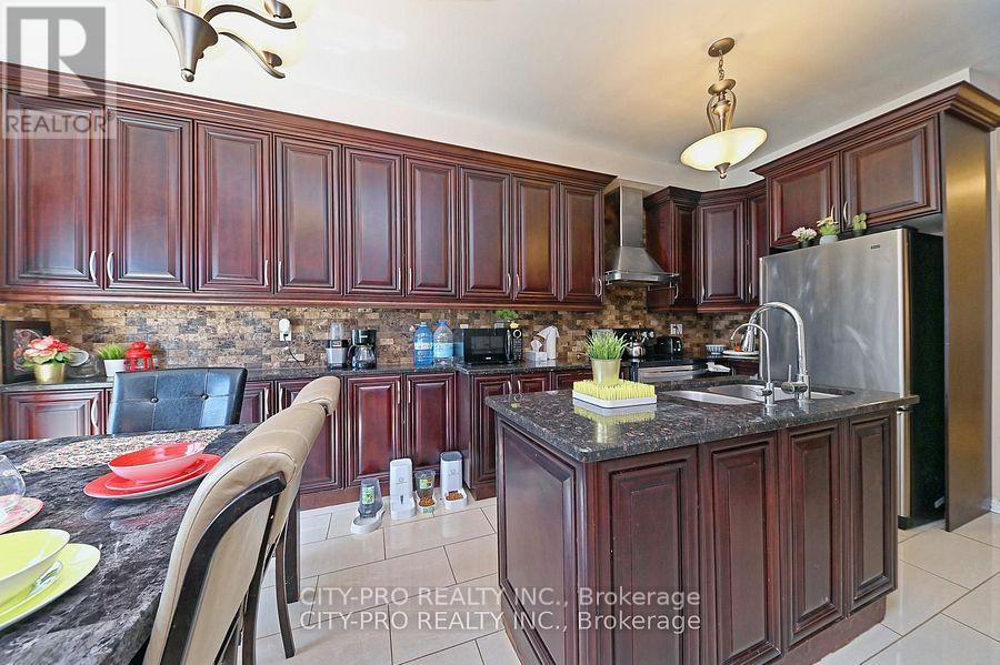 7302 Rosehurst Drive Property Photo 12