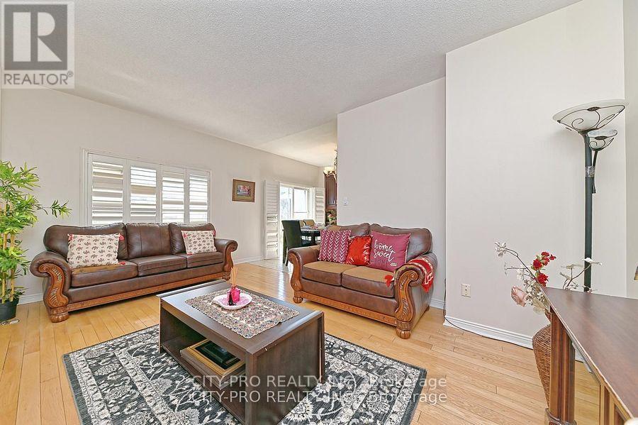 7302 Rosehurst Drive Property Photo 21