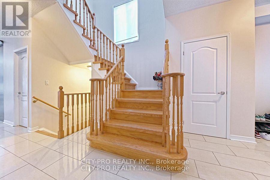 7302 Rosehurst Drive Property Photo 23