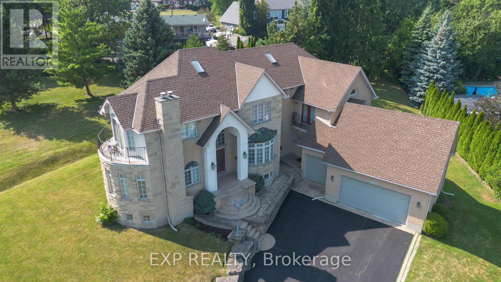 1401 Tamworth Court Property Photo 1