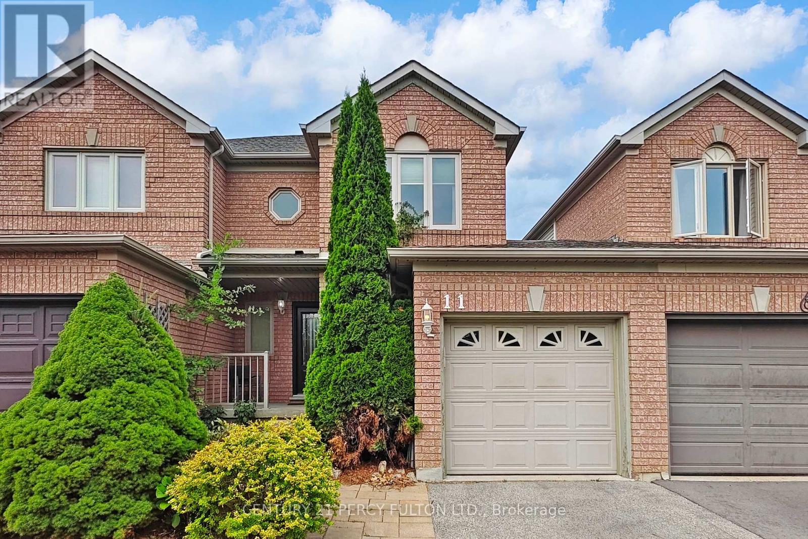 11 Birchcliffe Drive Property Photo 1